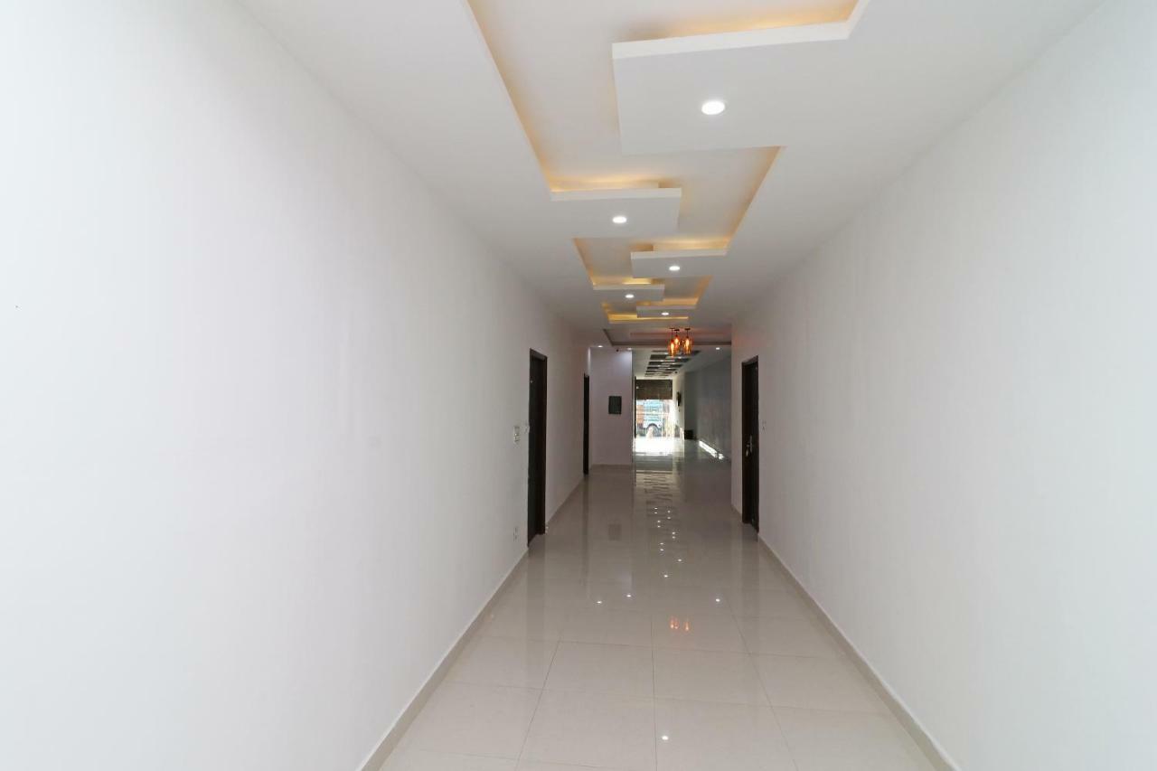Oyo 29755 Hotel Jammu Airlines Exterior photo